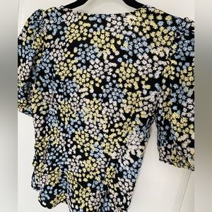 Floral top